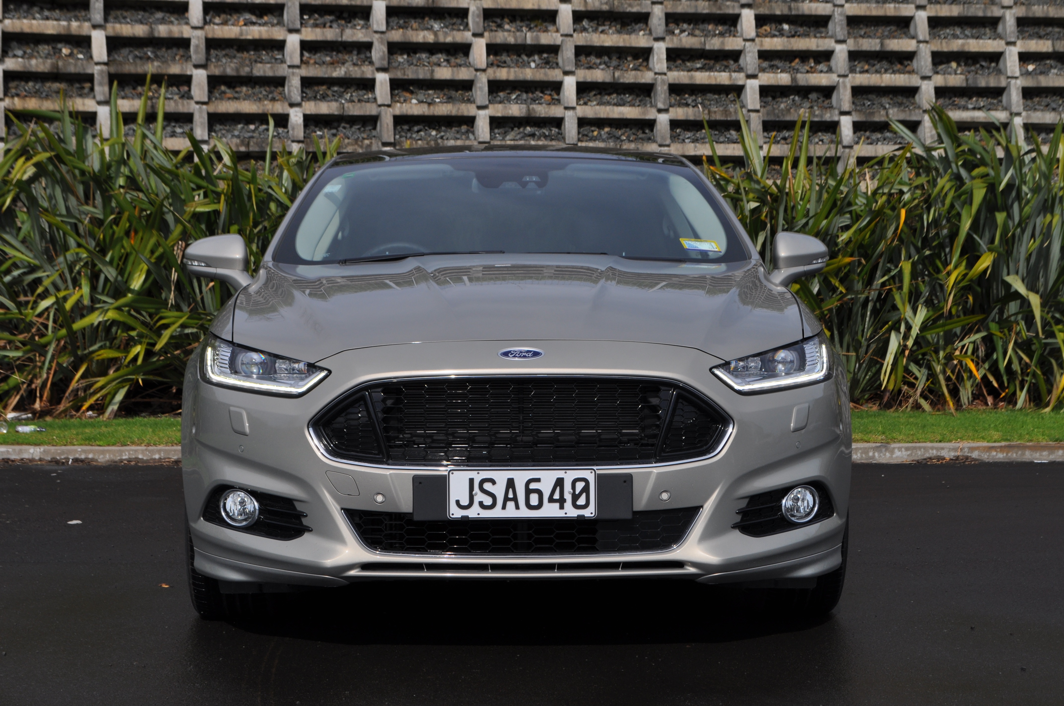 Ford Mondeo Titanium Front