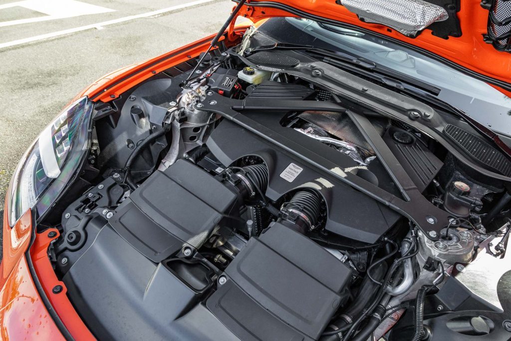  Aston-Martin-Vantage-2024-engine-bay