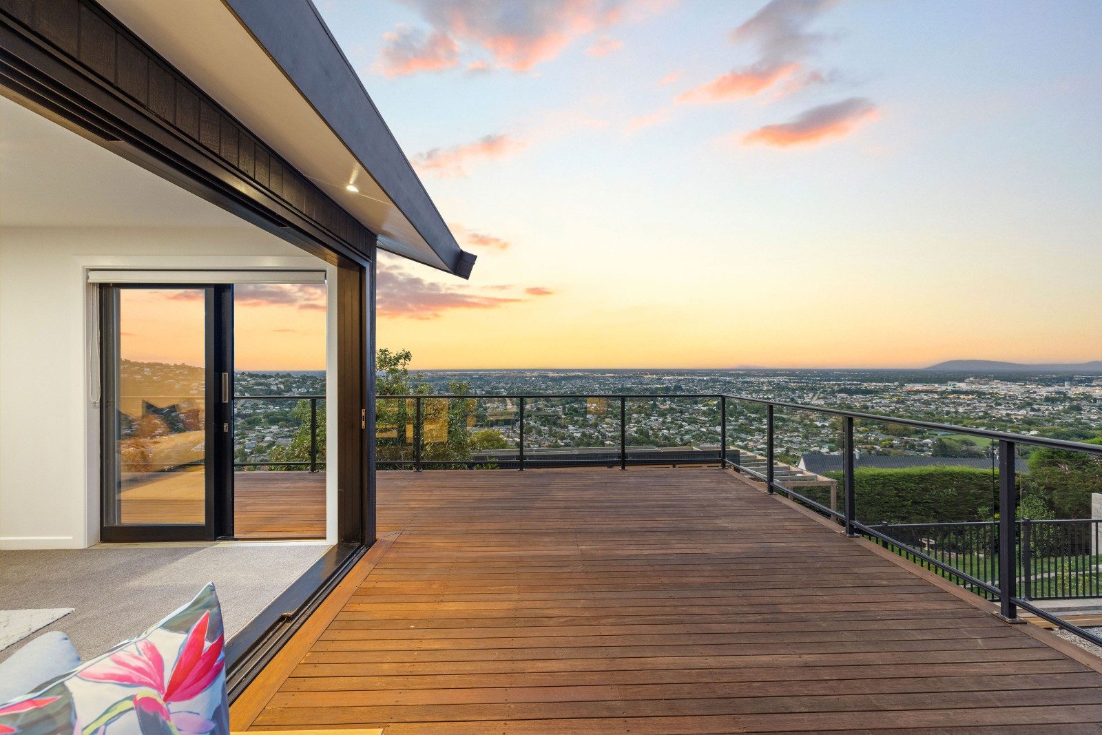 76 Huntsbury Avenue, Huntsbury, Christchurch City, Canterbury