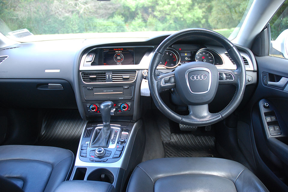 Audi A5 2010 Interior