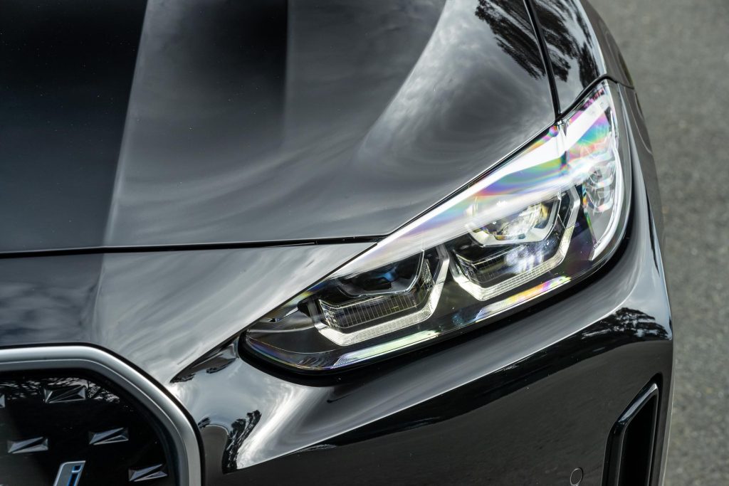 BMW-i4-eDrive35-headlight-detail