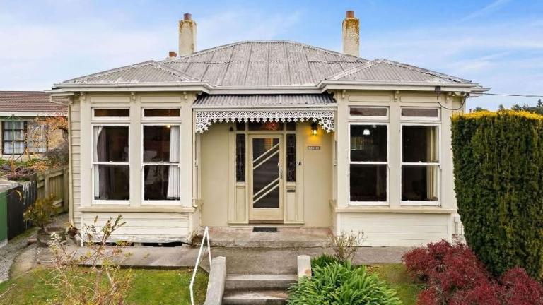 Rāwhiti, which is Māori for sunrise or east, takes its name from its east-facing elevation. Once a prominent house built for Palmerston’s mayor, it has remained in the Hopkins-Wilson family for around 125 years. Photo: BE Real Estate