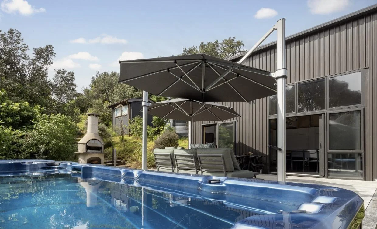 Spa pool at Piha home