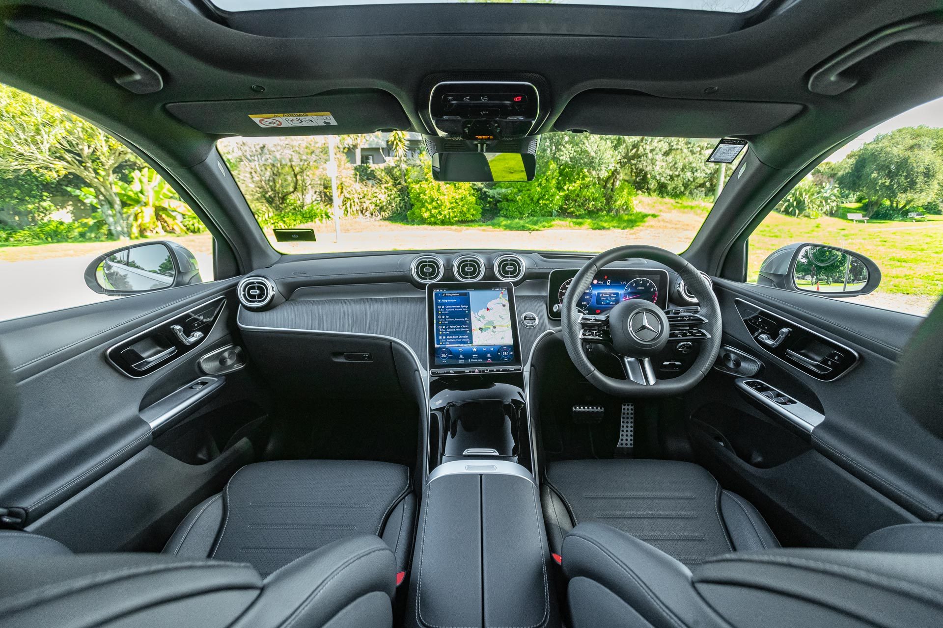 2023 Mercedes Benz GLC 300 front interior view