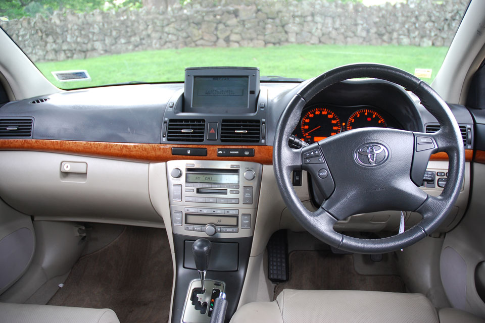 Toyota Avensis 2007 Interior