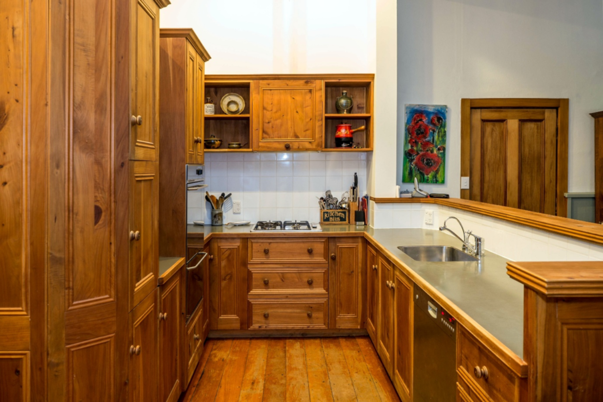 Kitchen oak design