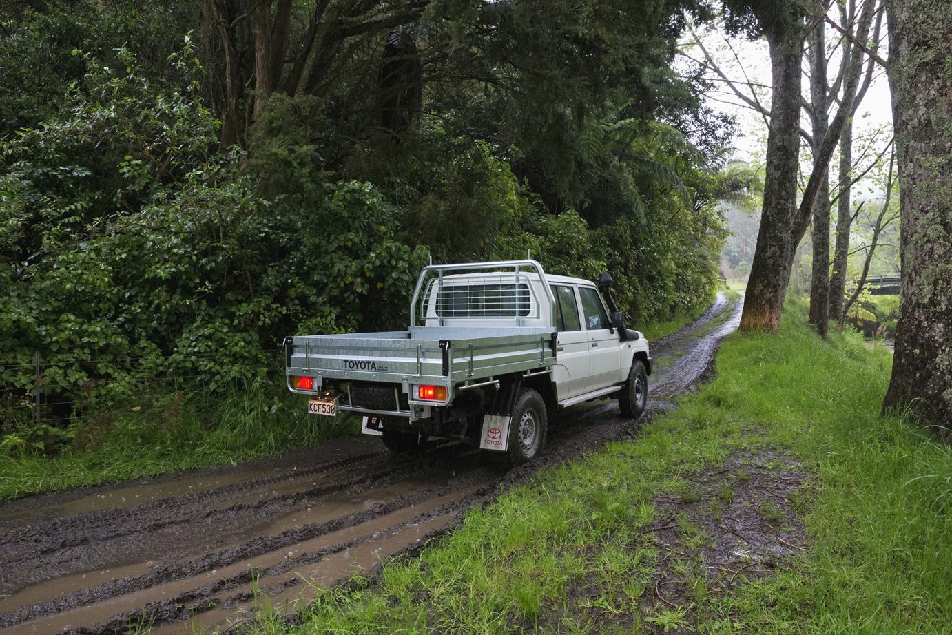 Land Cruiser 2017 Exterior