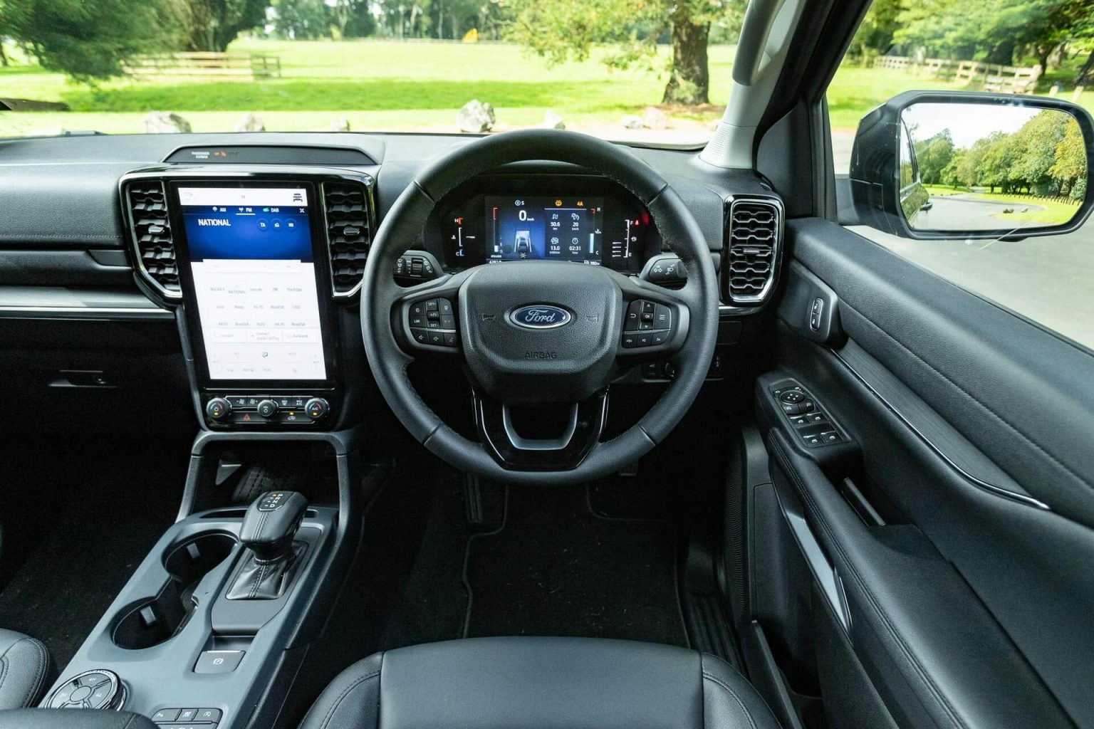 2022 Ford Everest front dash view