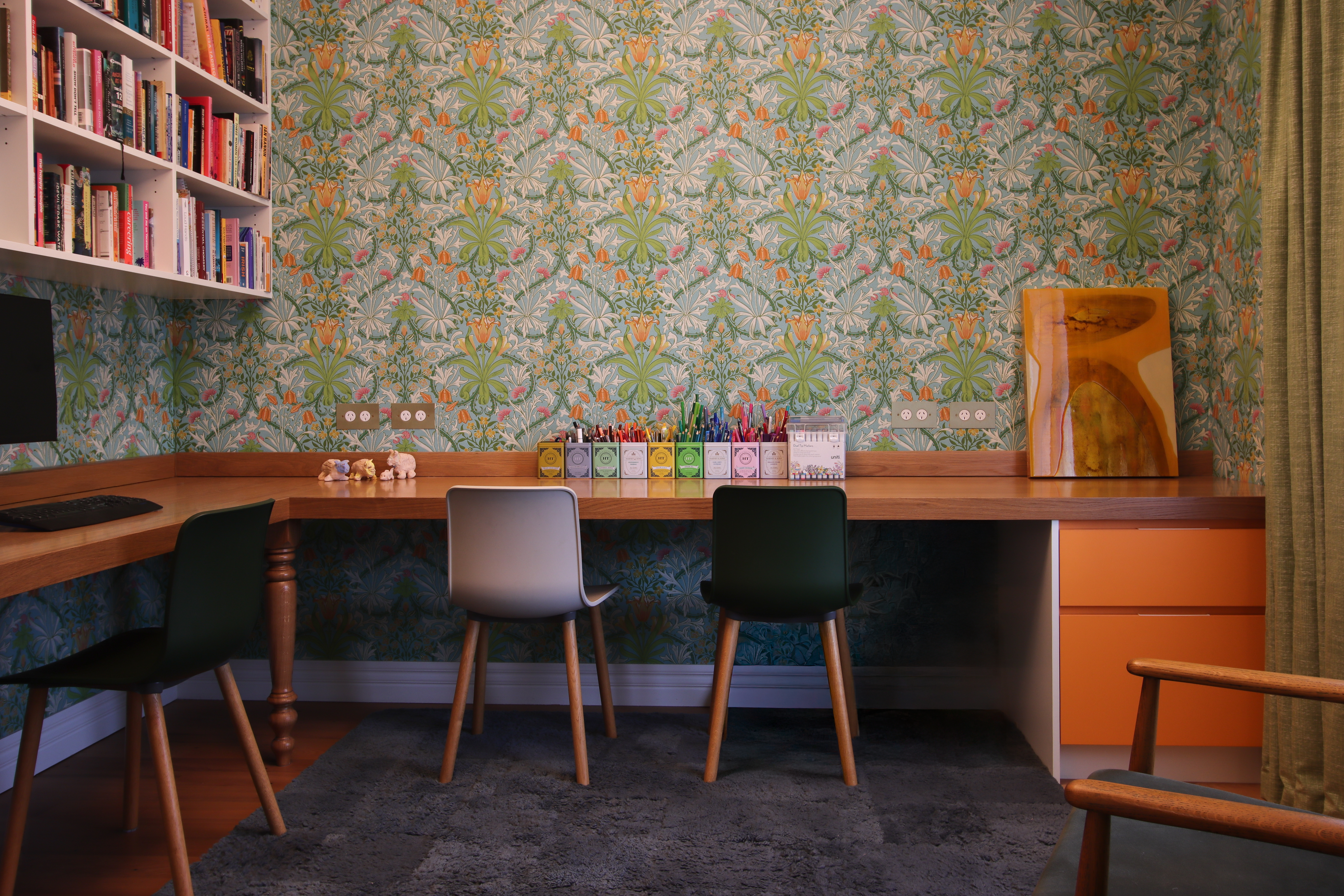 A home office with a difference. Photography: Olivia Atkinson Interior Design: Charlotte Minty Interior Design