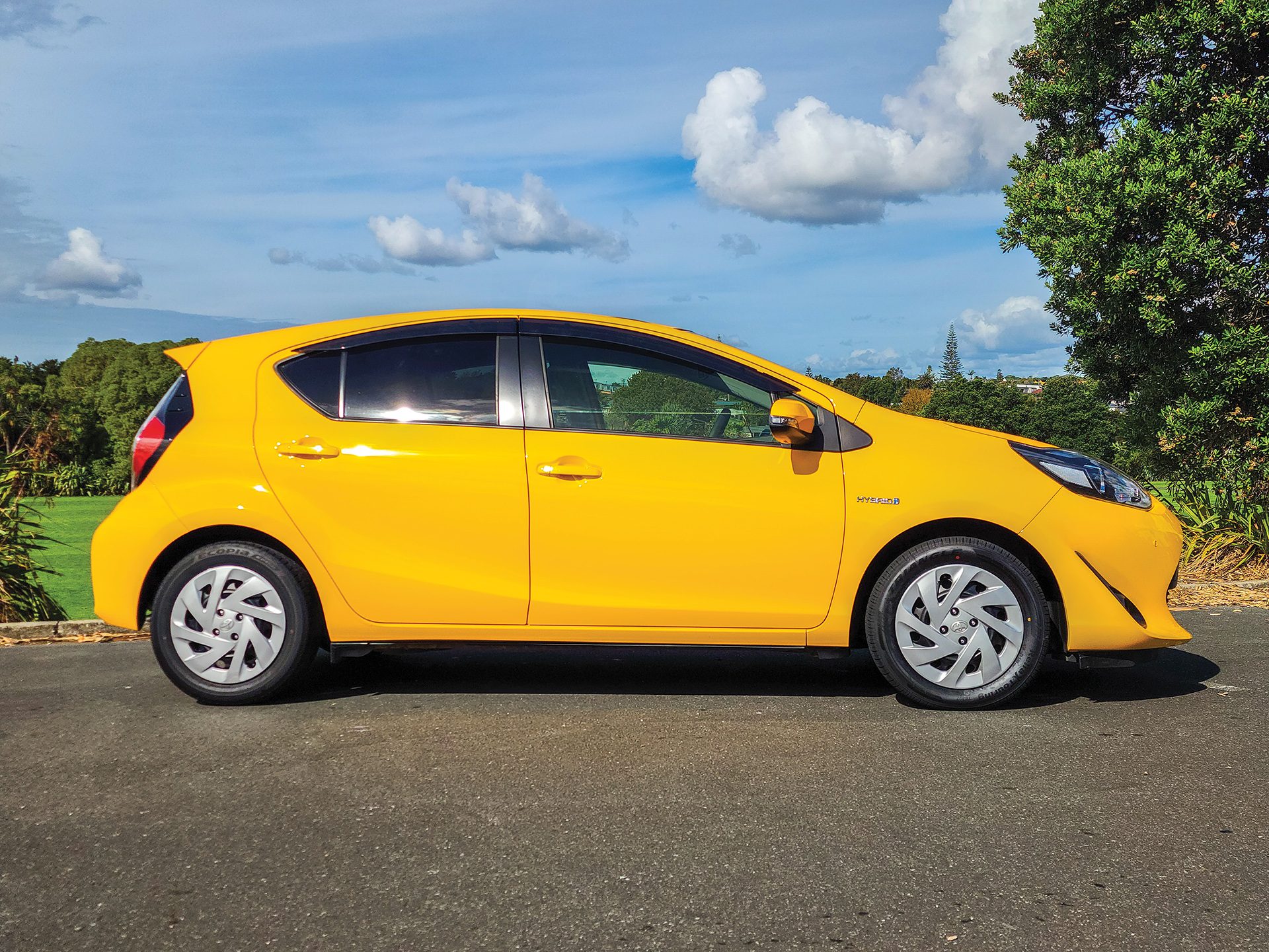 Used toyota aqua