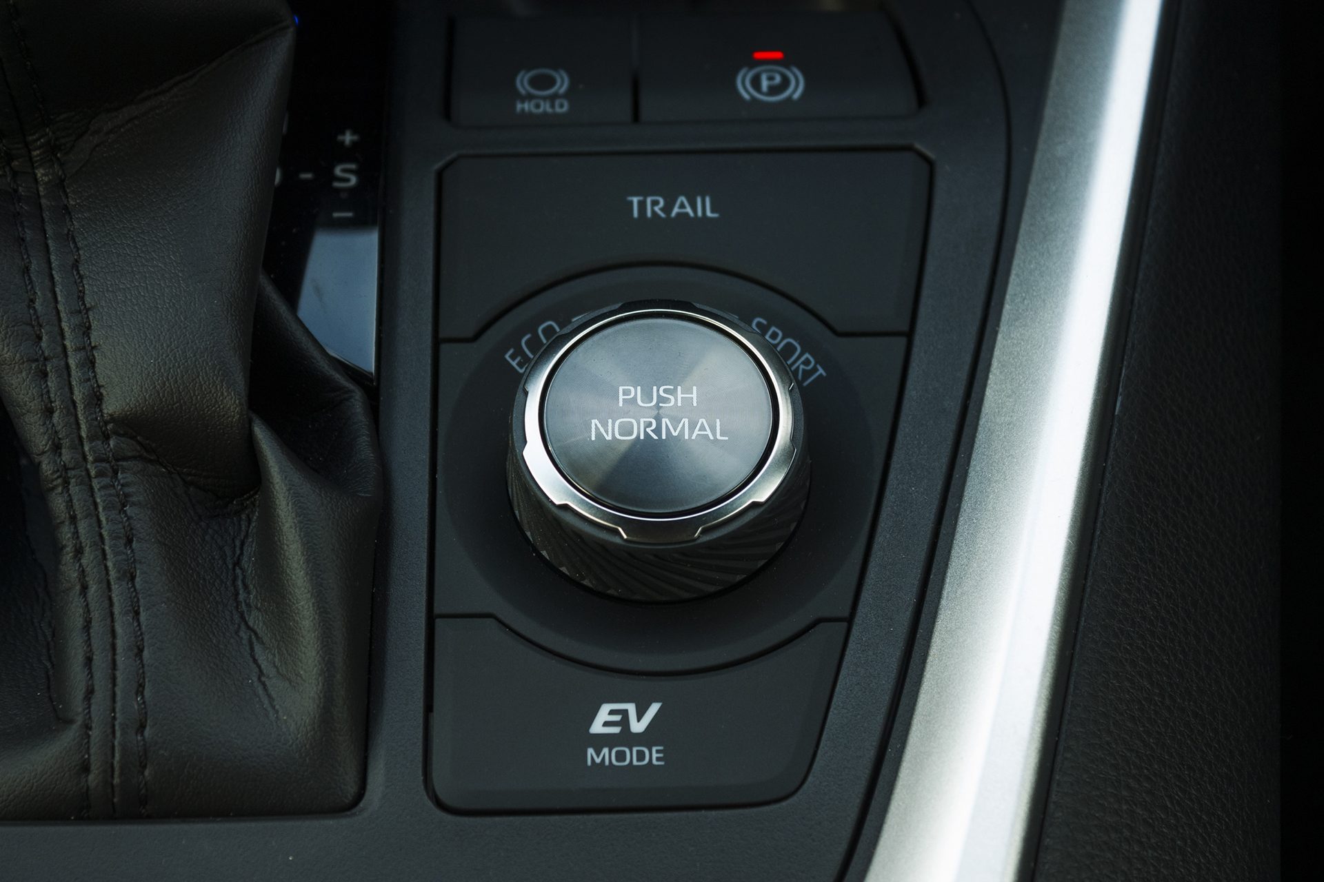 Toyota RAV4 XSE Hybrid Dial