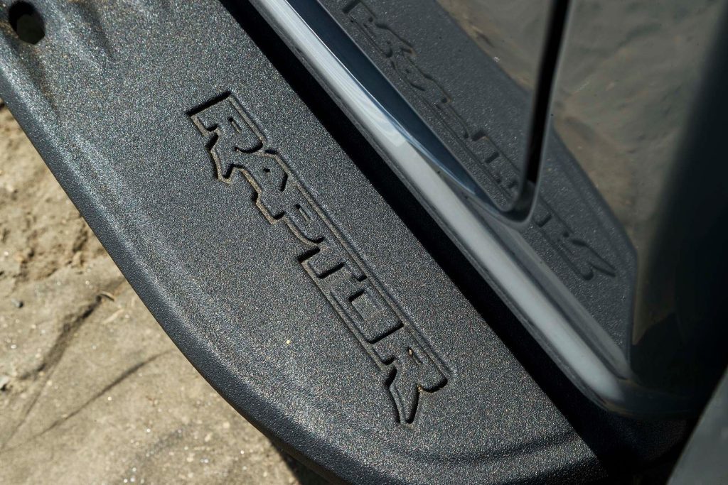 Ford Ranger Raptor side step