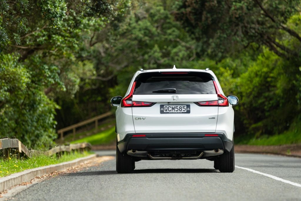 Honda CR-V Sport 7 rear dynamic view