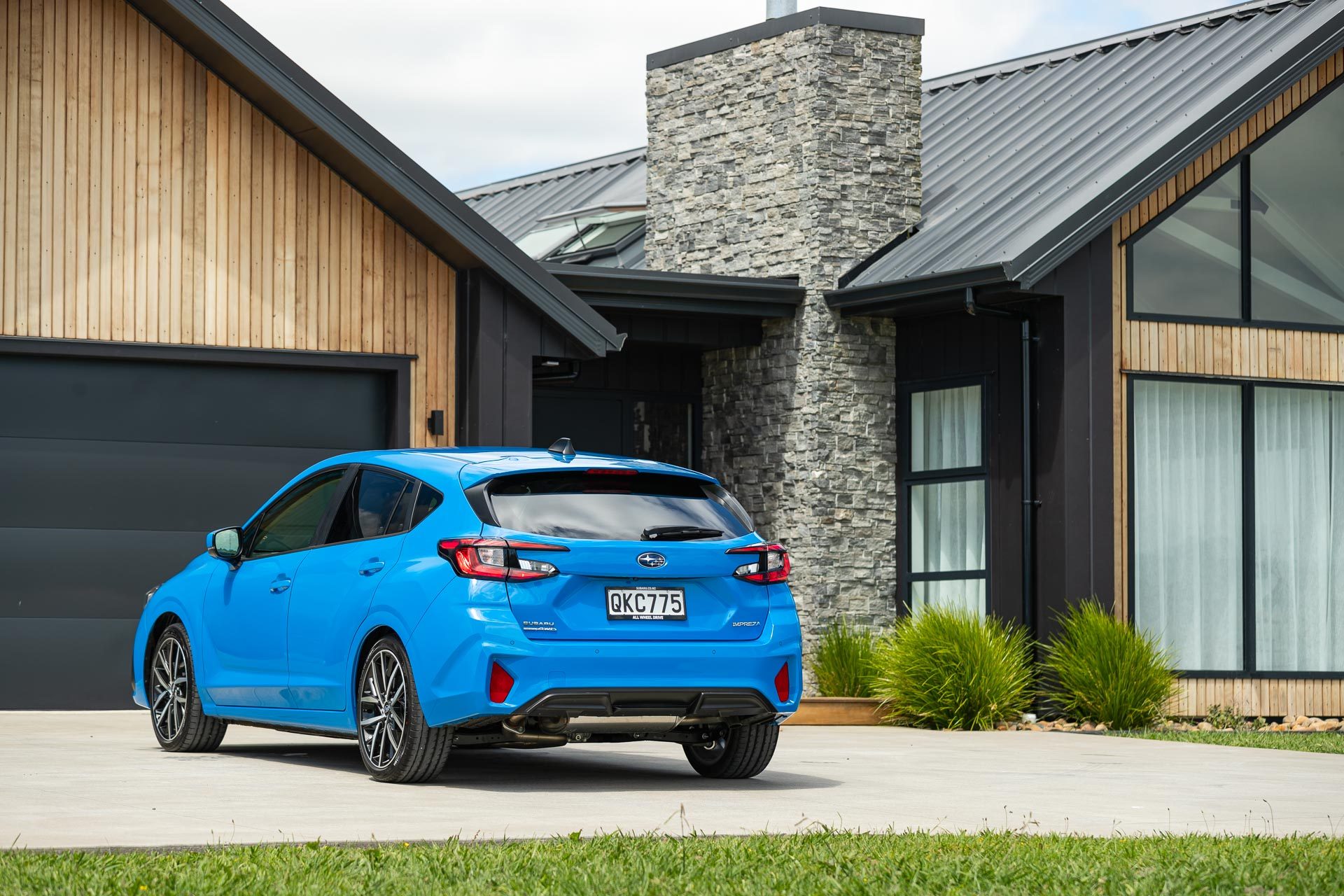  Subaru-Impreza-2024