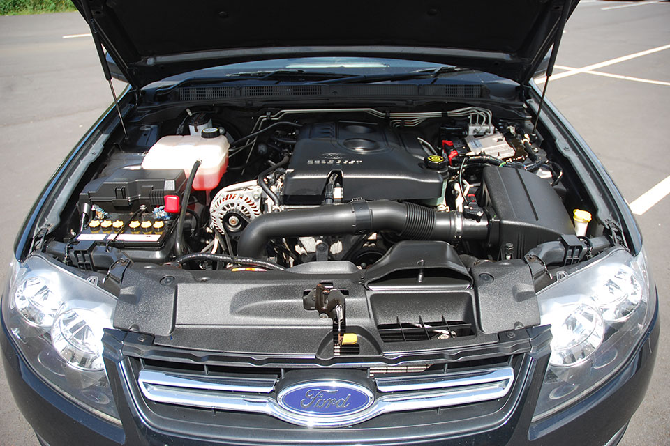 Ford Falcon 2013 Engine