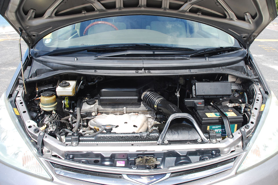 Toyota Estima 2004 Engine