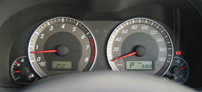 Toyota Corolla 2010 Dials