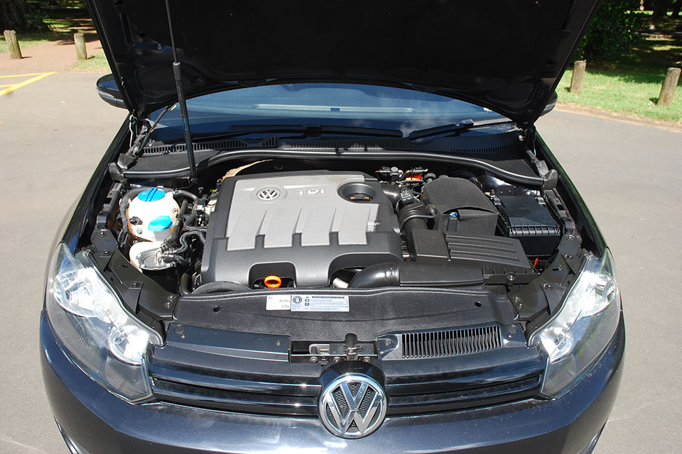 Volkswagen Golf 2011 Engine