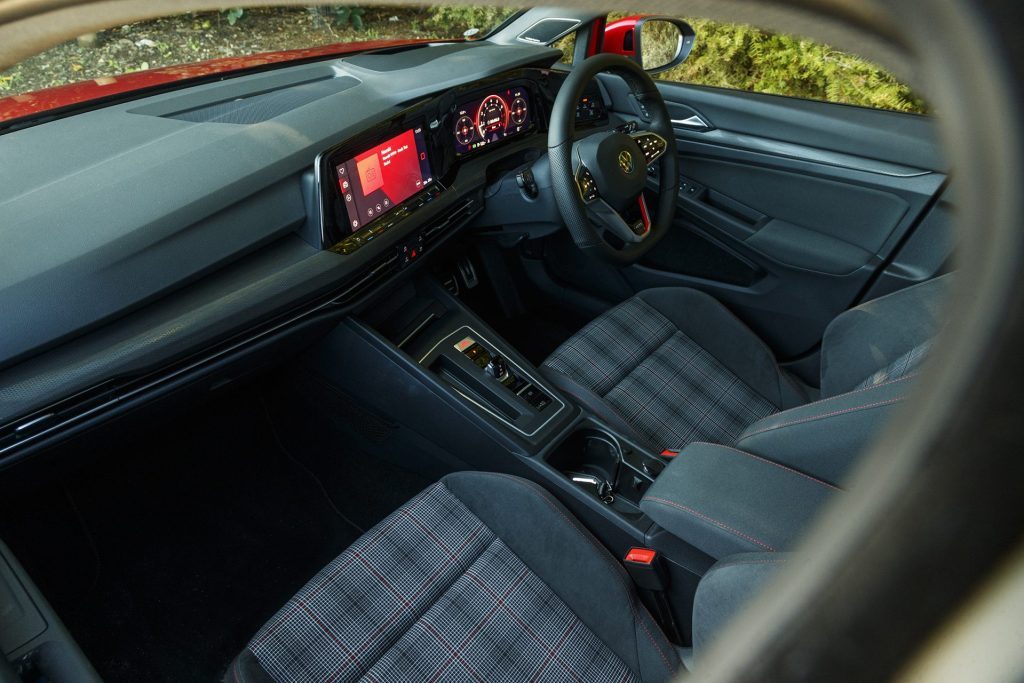 VW Golf GTI interior 