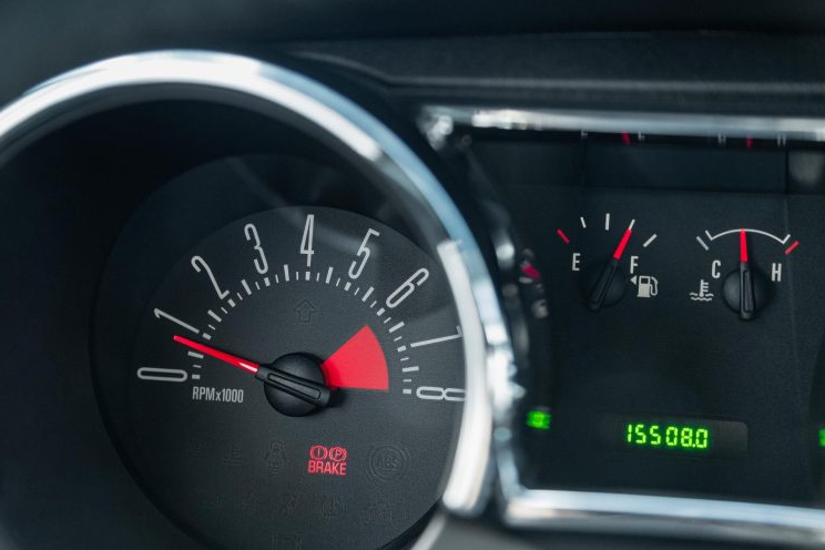 2007 Ford Mustang GT speedometer