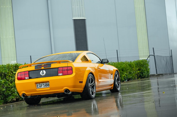 2007 Ford Mustang GT stationary rear view