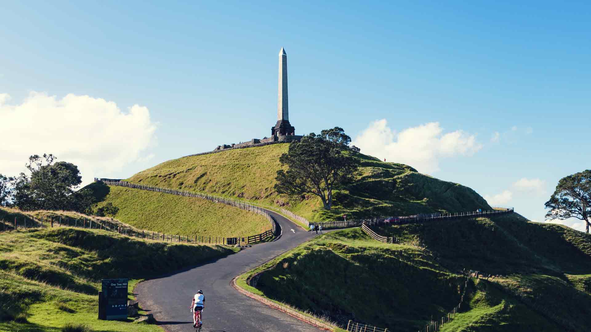 Photo of Auckland's One Tree Hill