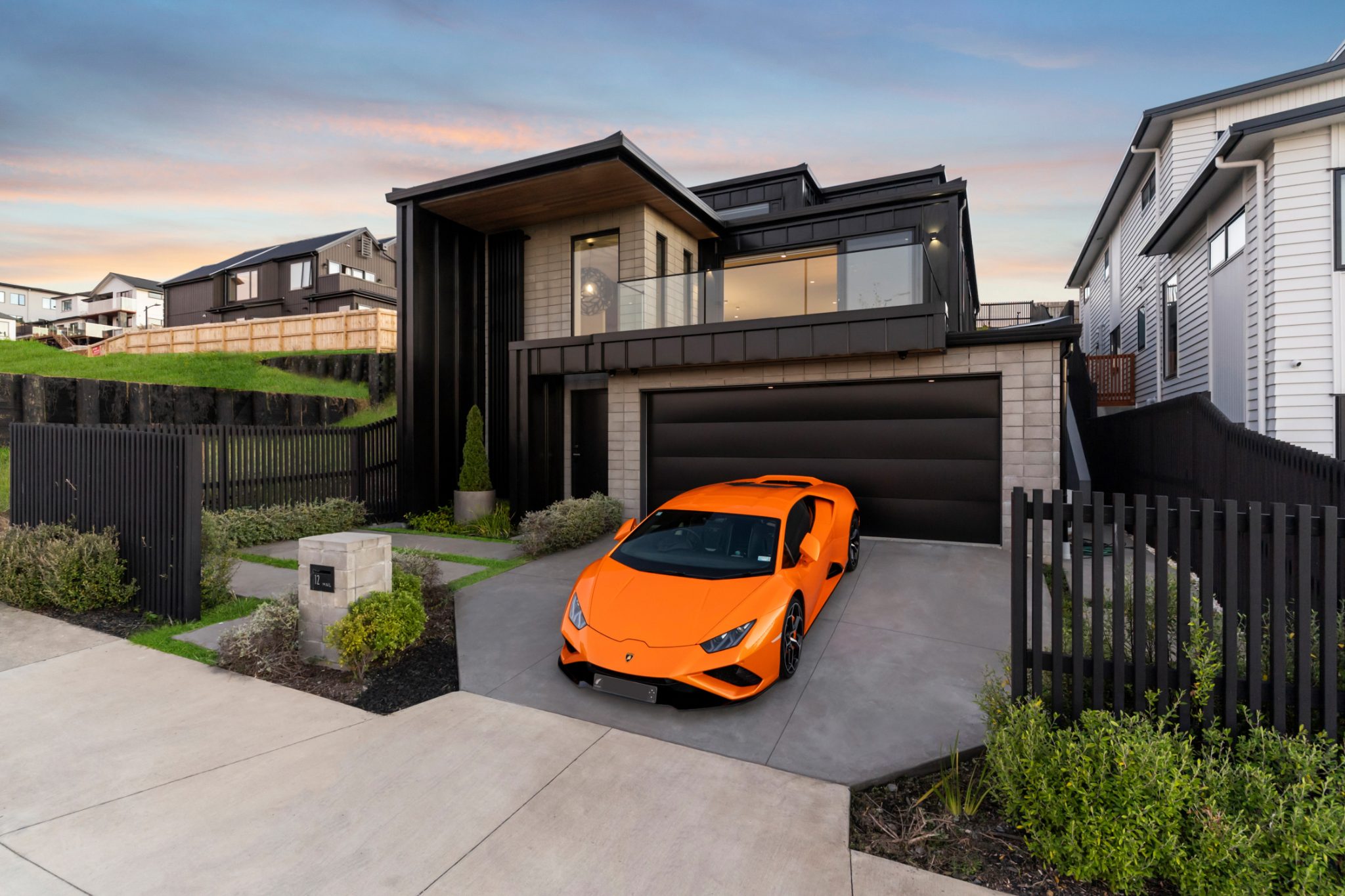 12 Grand Ridge Avenue, Flat Bush, Manukau City, Auckland
