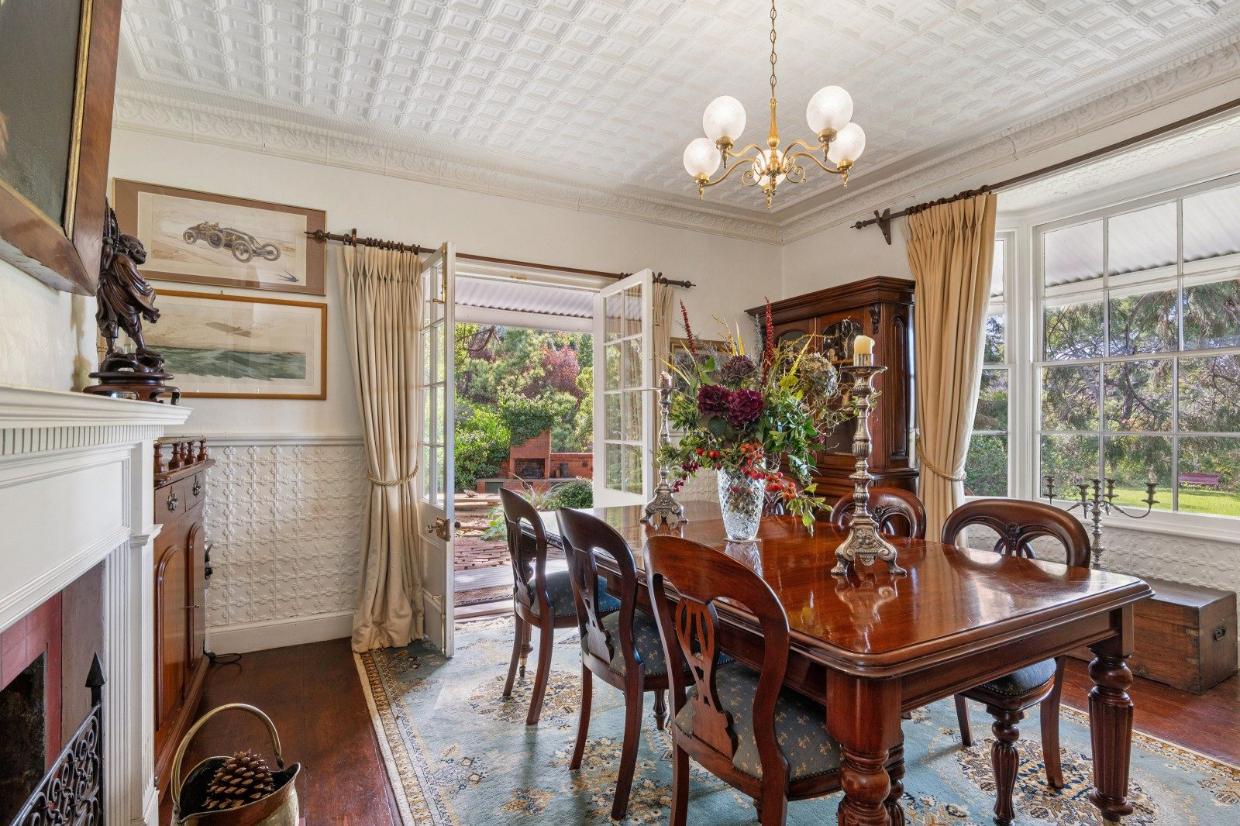 Formal dining room showing all the features. 