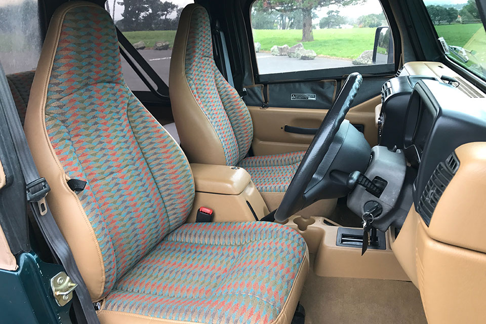 Jeep Wrangler 1997 Front Seats