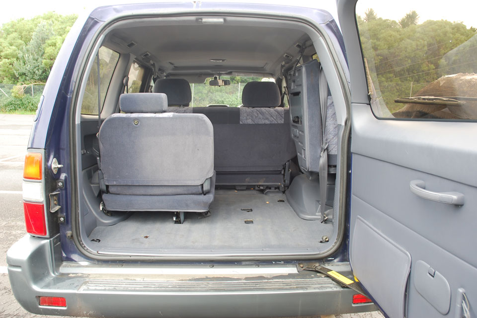 Toyota Prado 1998 Boot Space