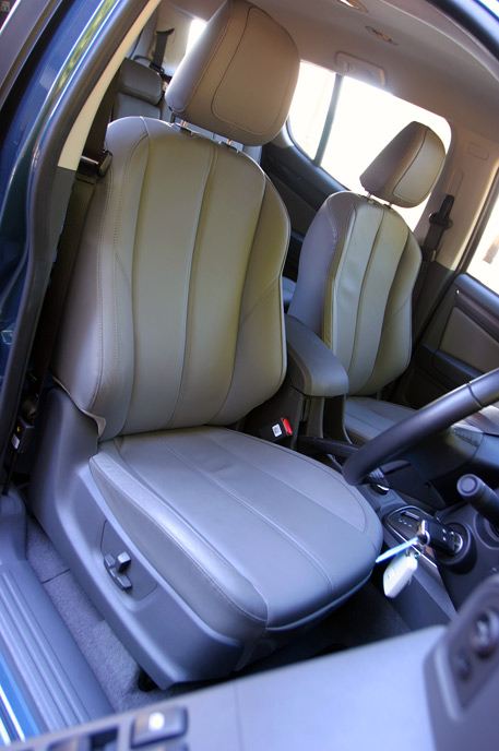 Holden Colorado 7 Front Seats