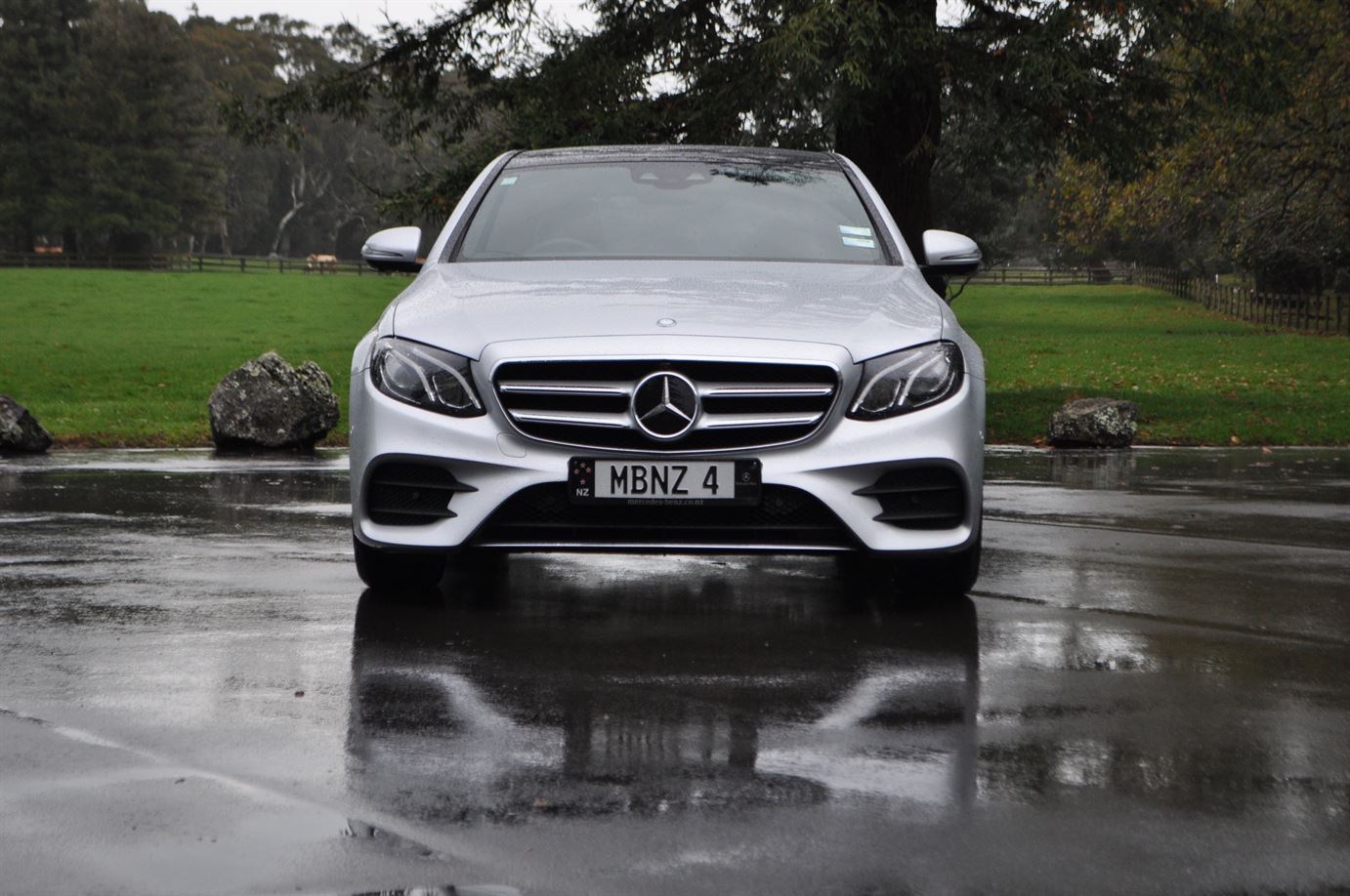 Mercedes-Benz E220d Front