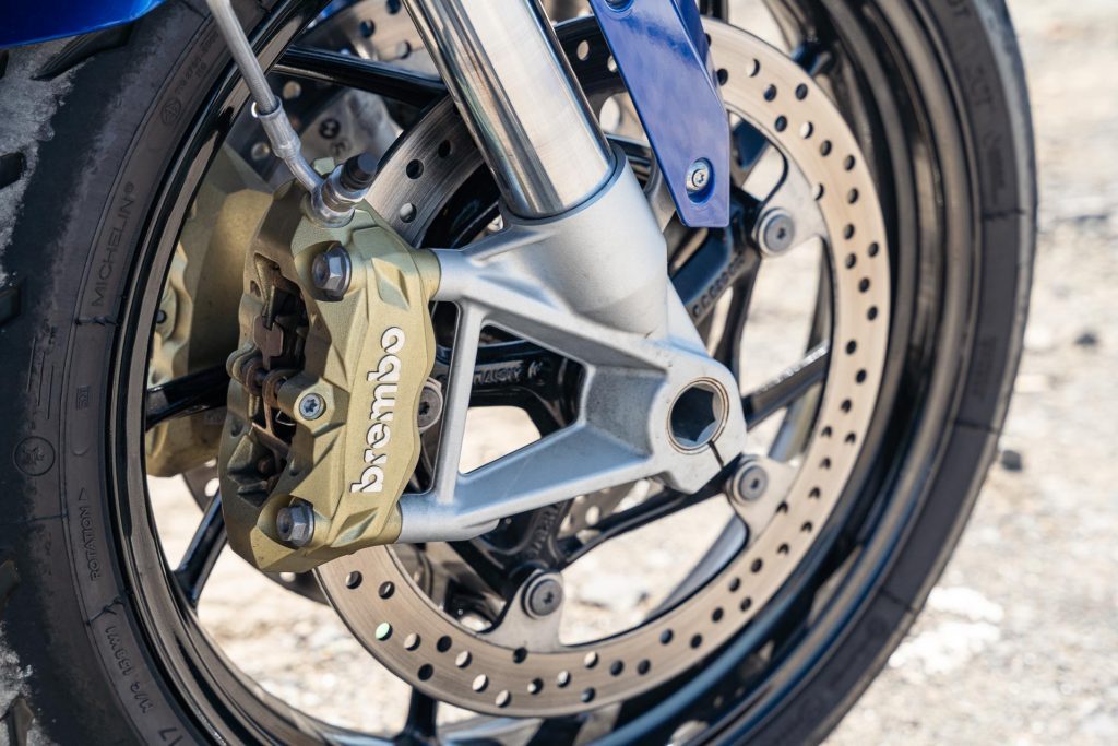 BMW R 1250 R front disc brakes