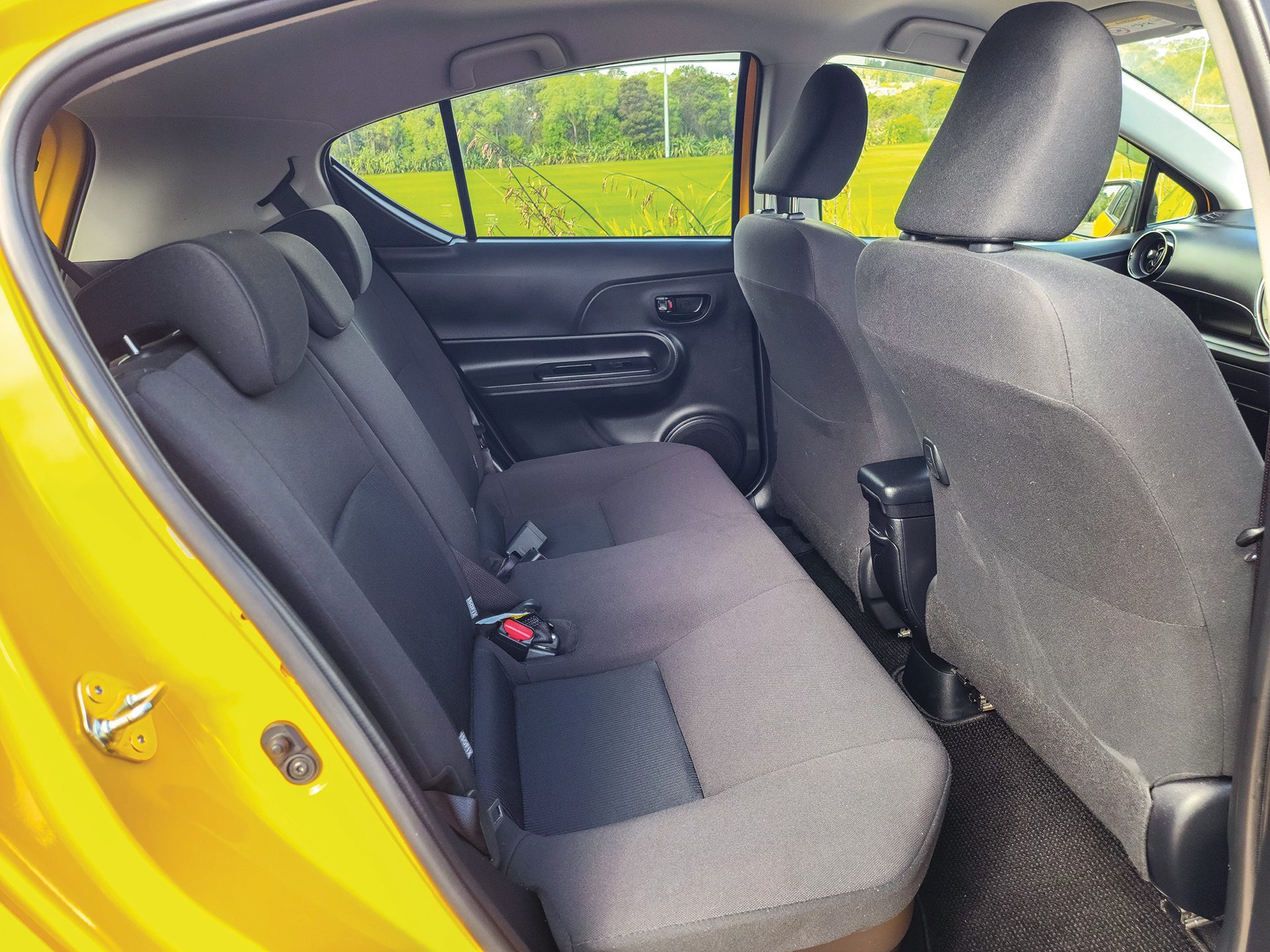 Used toyota aqua