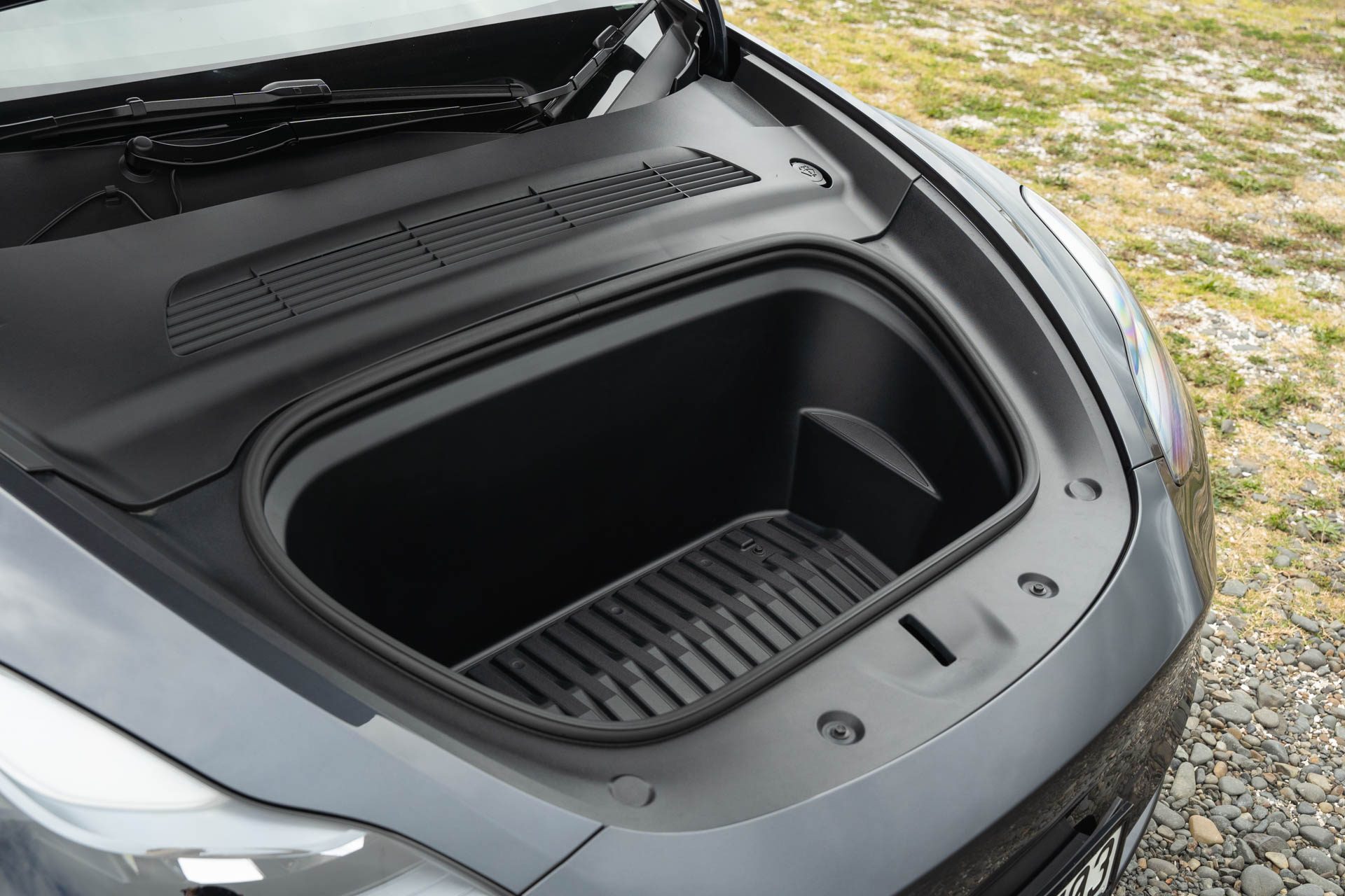 Tesla Model Y Performance 2023 Trunk Space