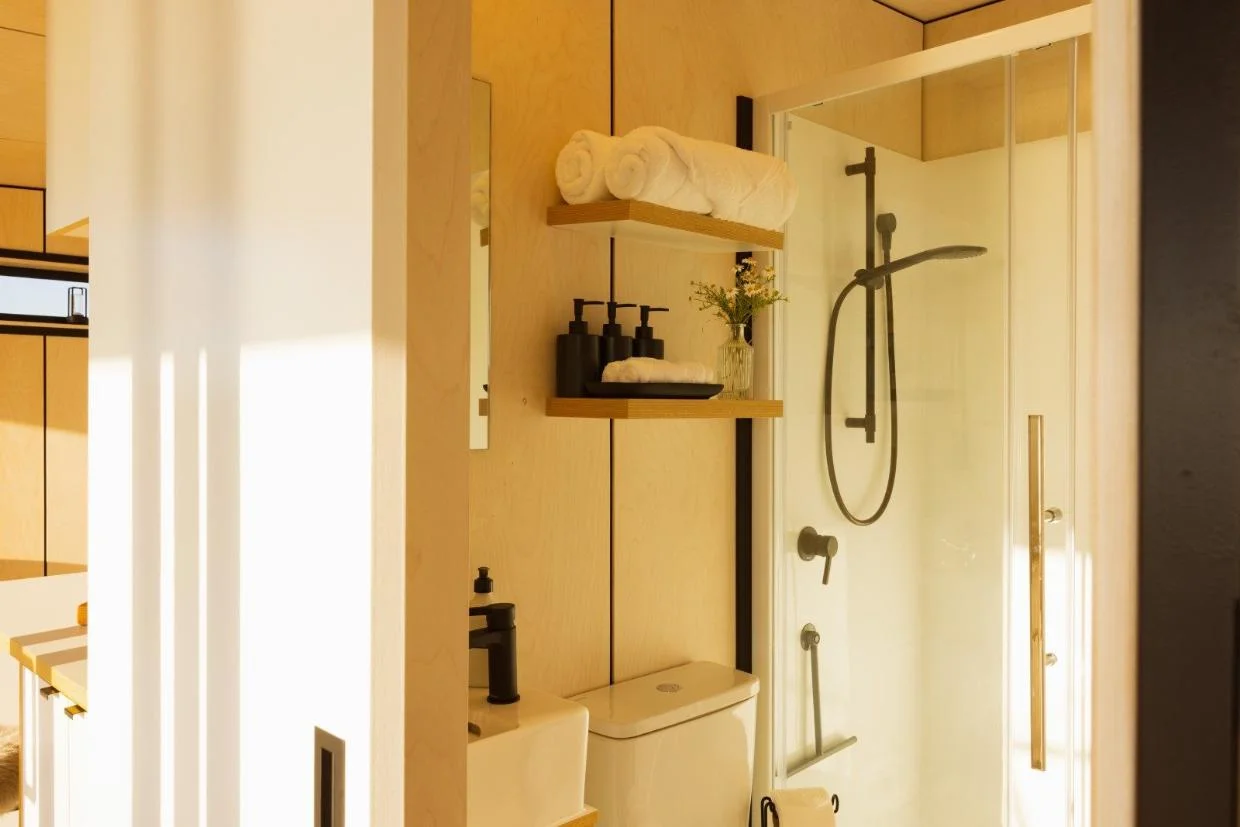 Small but stunning functional bathroom. 