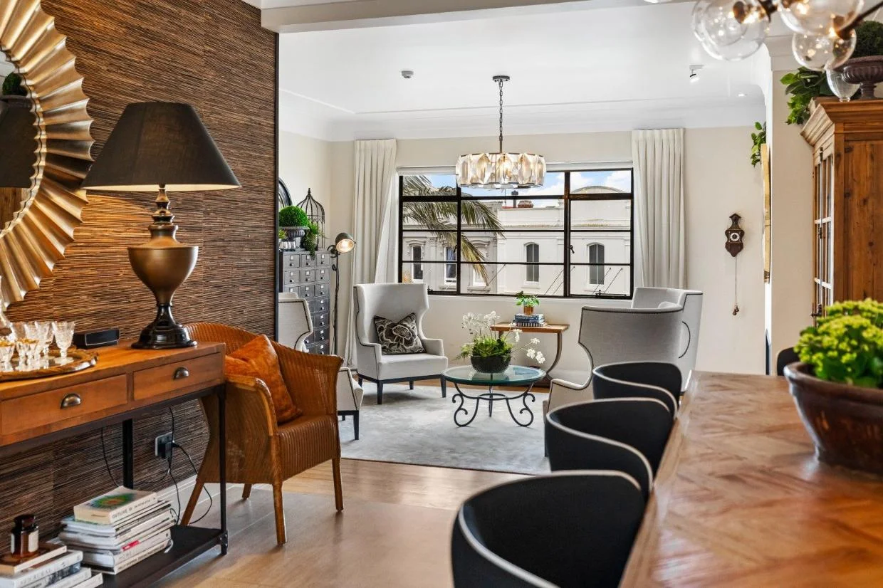 This is the entry to the more formal living area. 