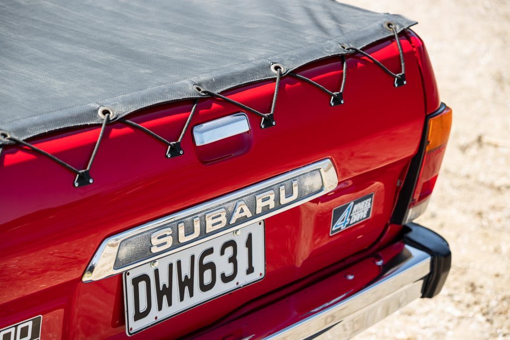 Subaru Brumby 1981 tray cover and rear detail 