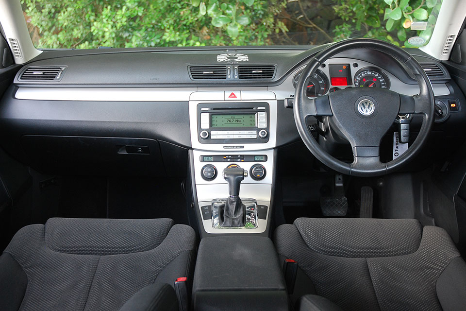 Volkswagen Passat 2008 Interior