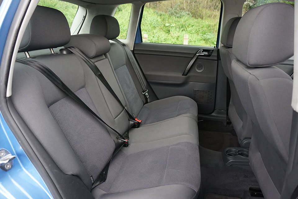 Volkswagen Polo 2005 Rear Seats