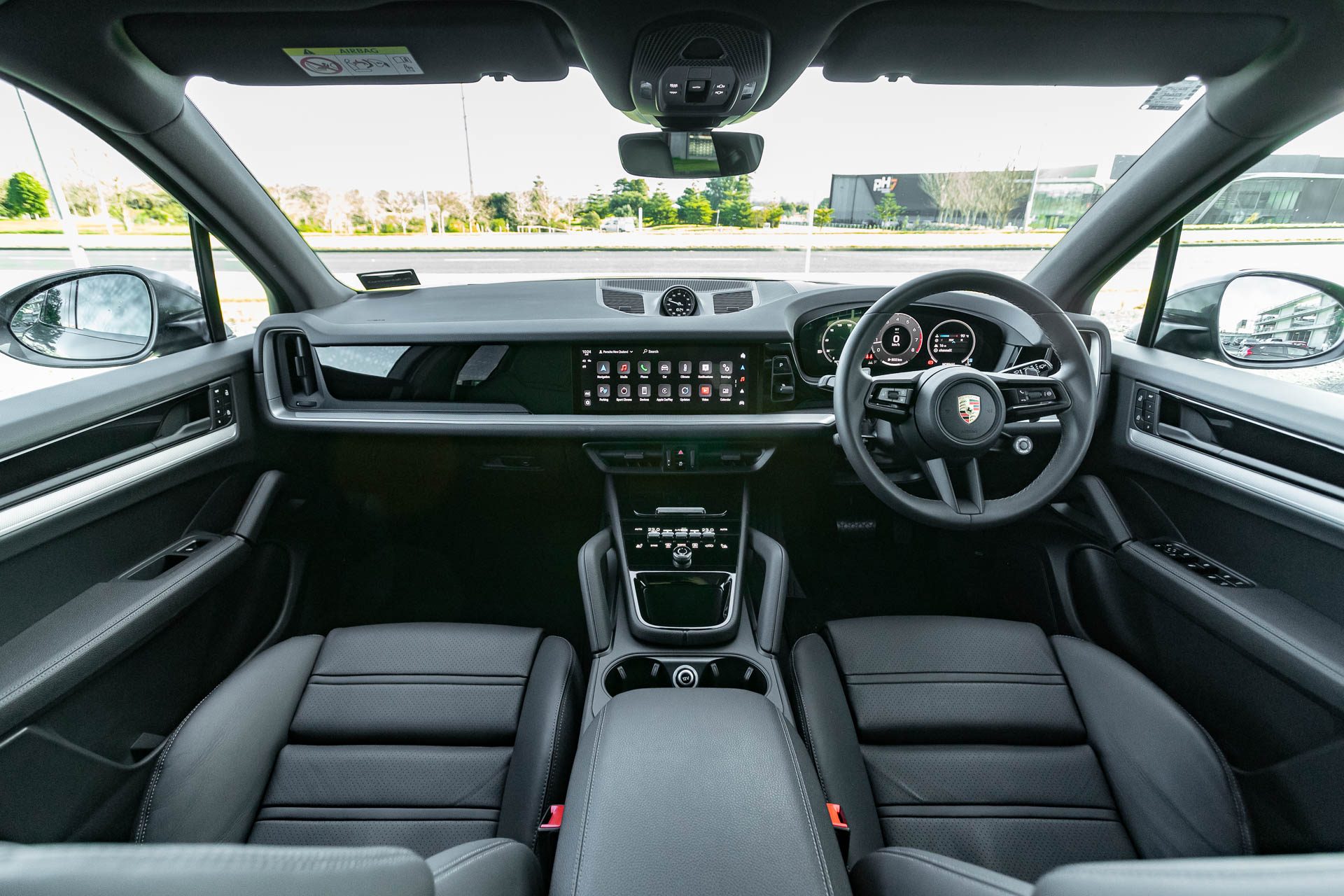  Porsche Cayenne front interior view