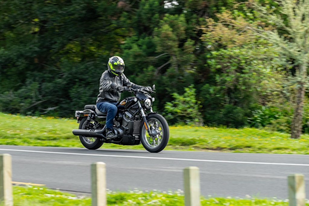 Harley Davidson Nightster S 975 front action view