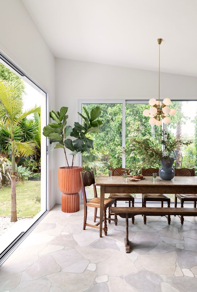 Kitchen and dining extension