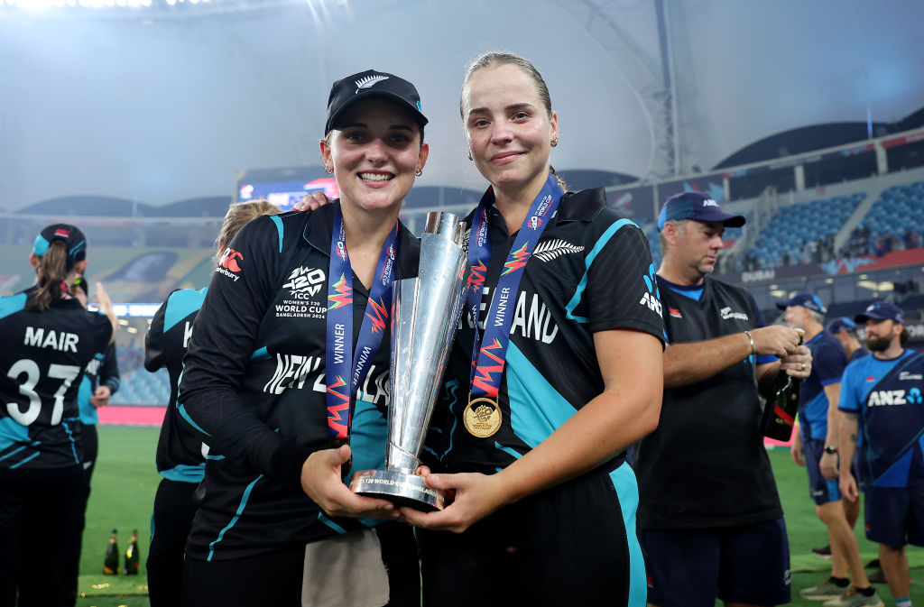 White Ferns stars, Melie and Jess Kerr