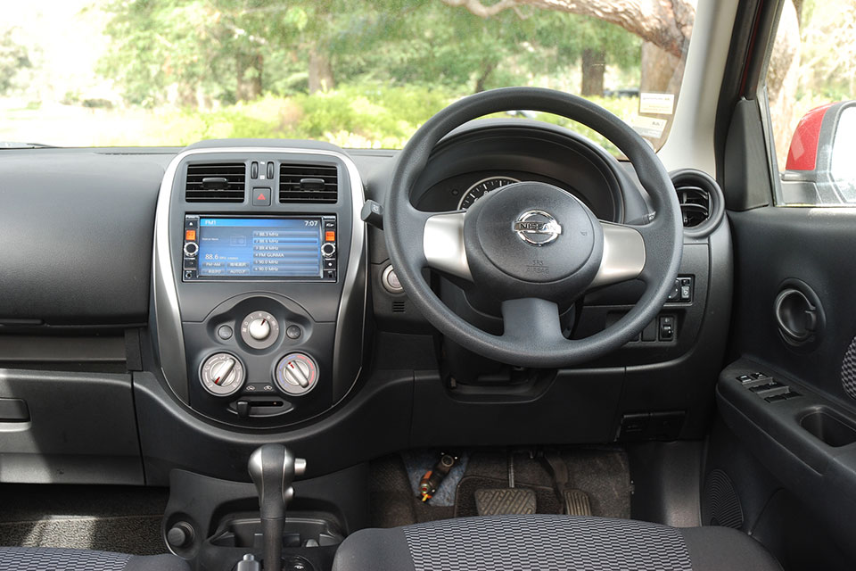 Nissan March 2014 Interior