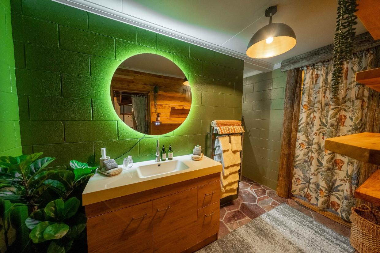 The bathroom consists of a very unique design. 