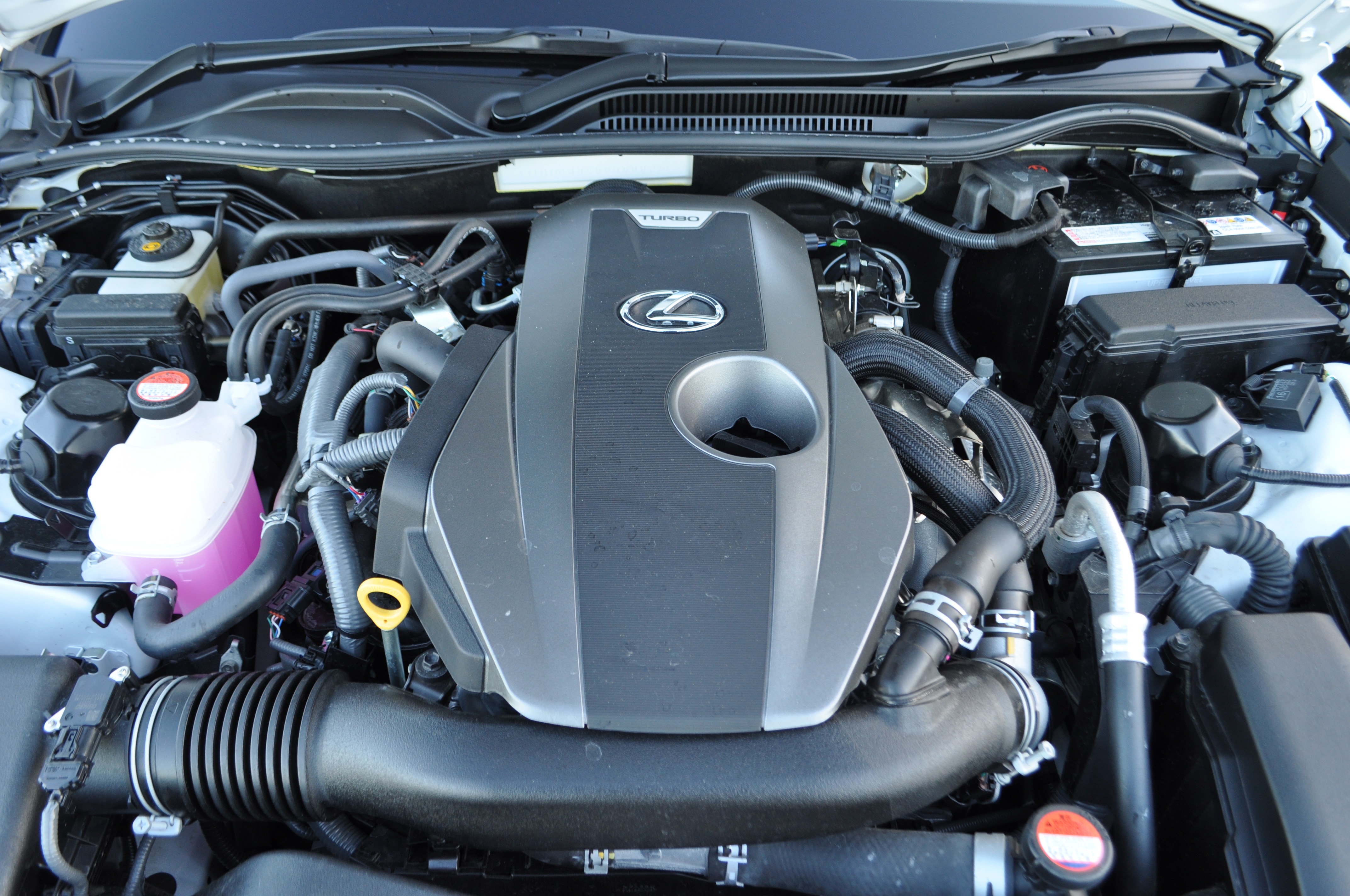 Lexus RC200t 2016 Engine