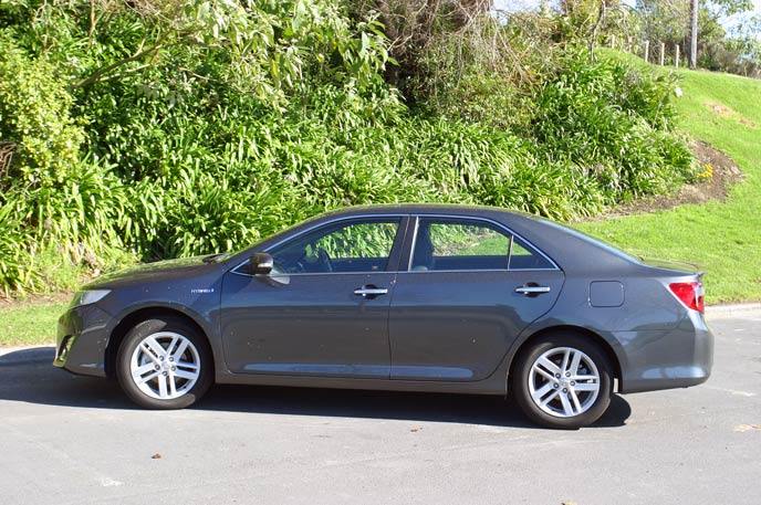 Toyota Camry iTech Side