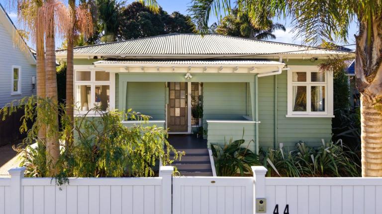 The 20s bungalow that belonged to Jacinda Ardern and her husband Clarke Gayford. Photo: TRADE ME/RAY WHITE