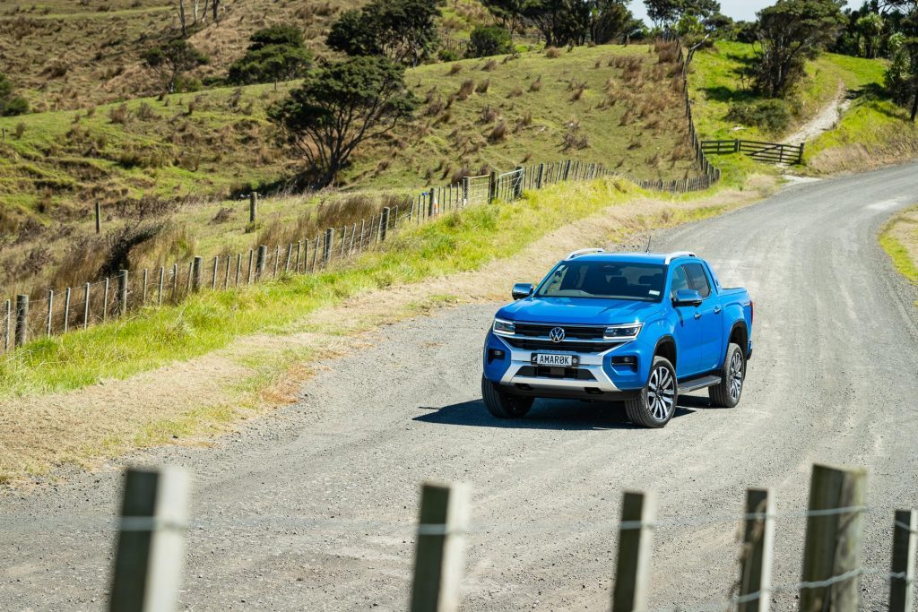 Volkswagen-Amarok-Aventura-gravel-parked-hero-shot